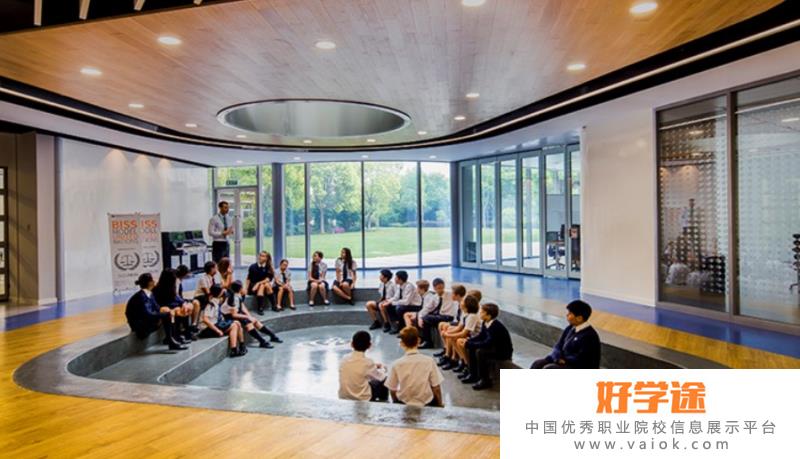 上海英国学校初中部2022年学费、收费多少