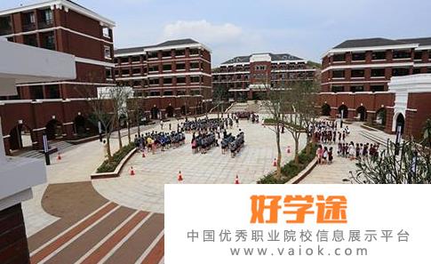 宜昌龙盘湖国际学校2022年招生办联系电话