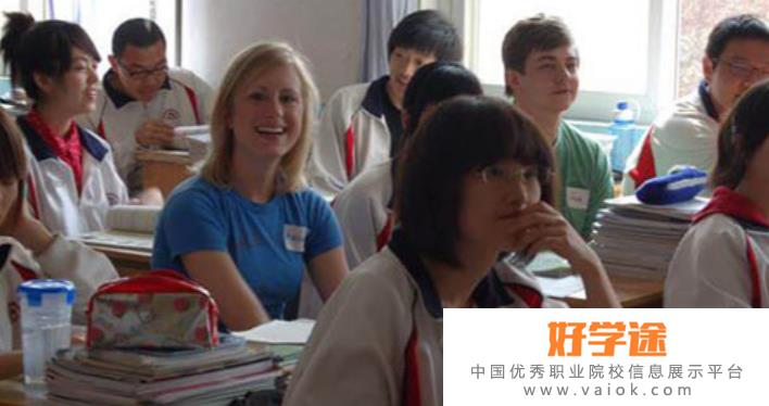 北京新桥外国语高中学校国际部2022年学费、收费多少