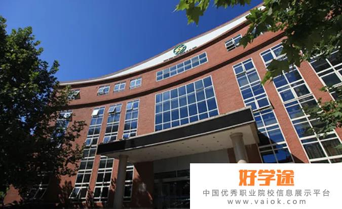 北京海淀国际学校高中部2022年学费标准